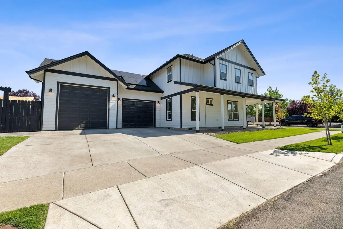 871 NE Whistle Way, Prineville, OR 97754 - #1