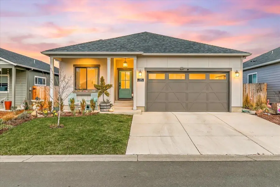 248 Christopher Way, Talent, OR 97540 - #2