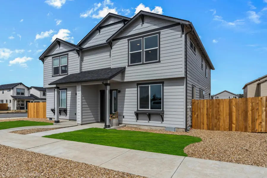 3382 NW 7th Street, Redmond, OR 97756 - #2