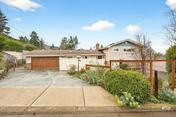 1059 Terra Avenue, Ashland, OR 97520