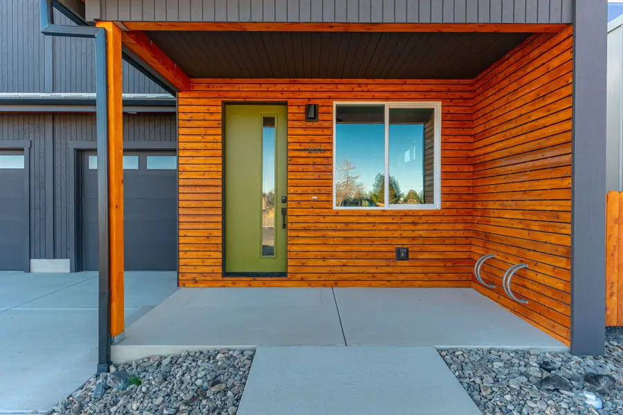 61625 Daly Estates Drive #2, Bend, OR 97702 - #3