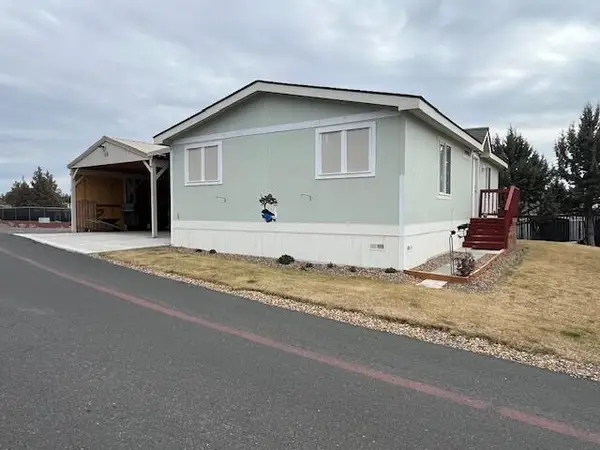 6100 S Highway 97 #UNIT 49, Redmond, OR 97756