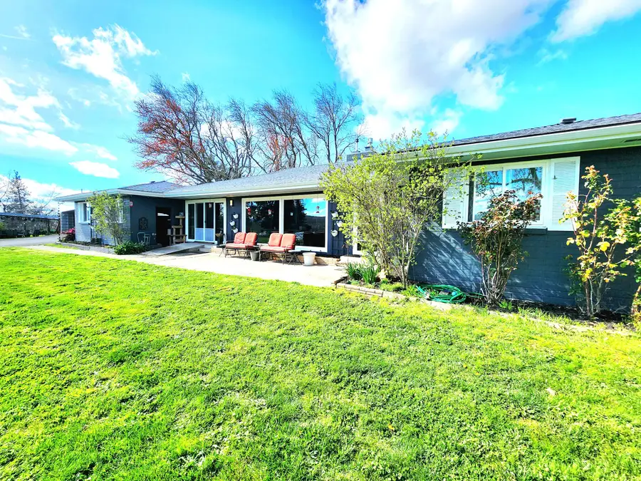 120 Hammel Road, Eagle Point, OR 97524 - #2