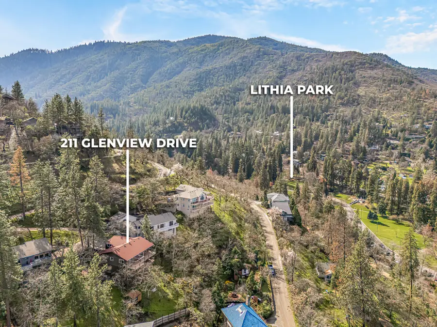211 Glenview Drive, Ashland, OR 97520 - #2