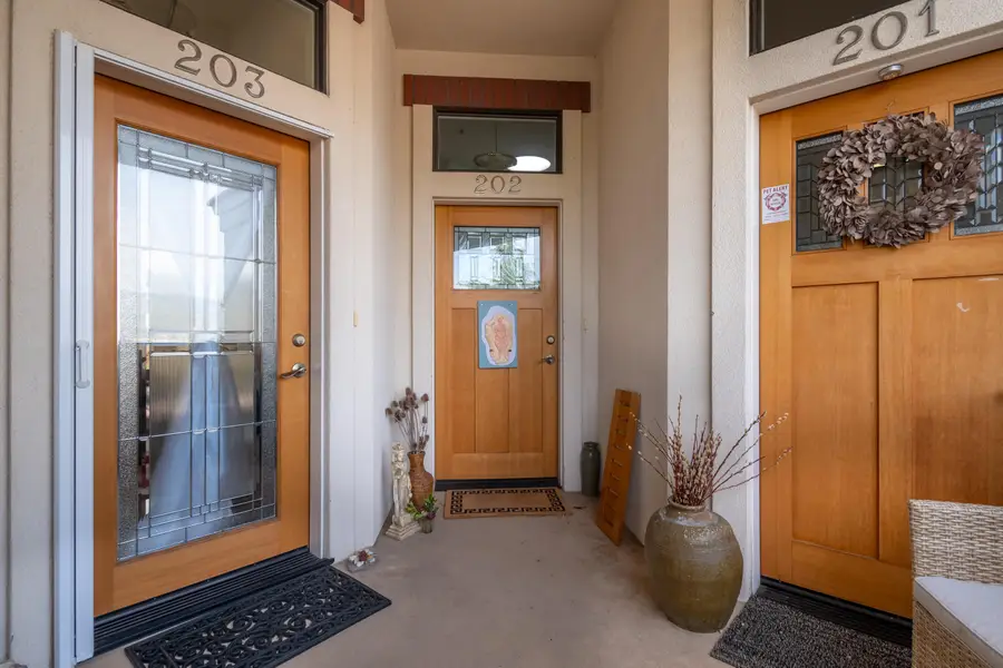479 Russell Street #202, Ashland, OR 97520 - #3