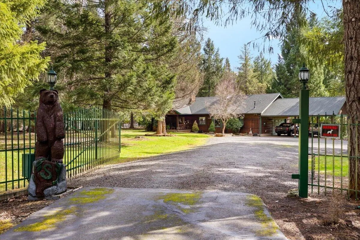 122 Carlos Avenue, Rogue River, OR 97537 - #1