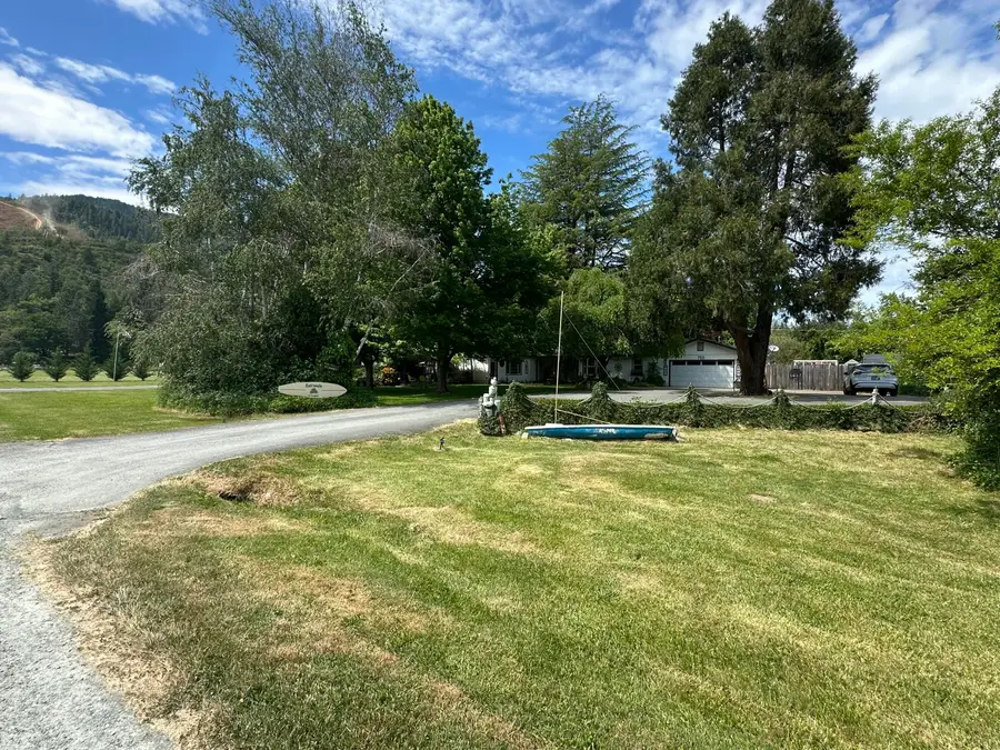 753 W Evans Creek Road, Rogue River, OR 97537 - #3