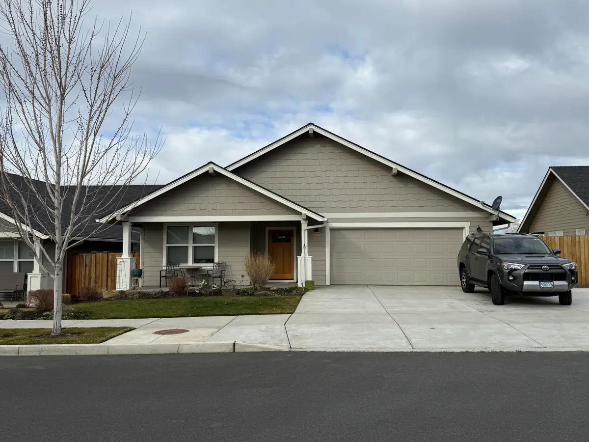 1779 NE 3rd Street Ne, Redmond, OR 97756 - #1