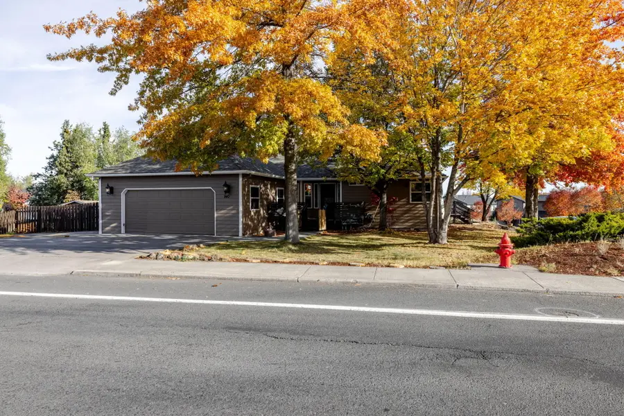 940 NE Purcell Boulevard, Bend, OR 97701 - #2
