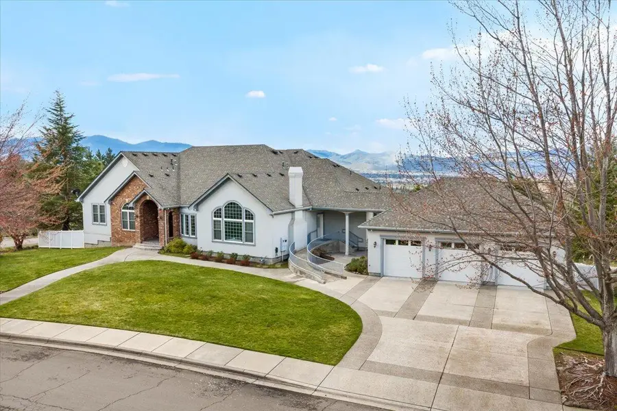 1501 Satellite Drive, Medford, OR 97504 - #2