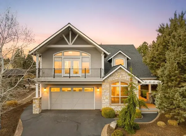 10160 Juniper Glen Circle, Redmond, OR 97756