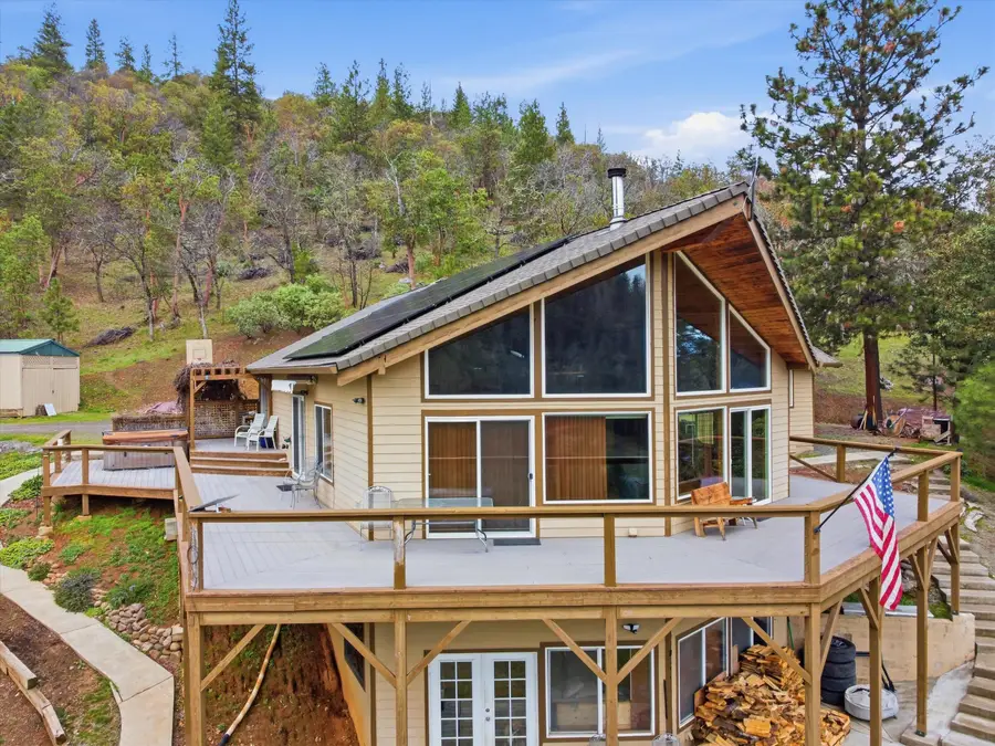 4730 W Griffin Creek Road, Medford, OR 97501 - #3