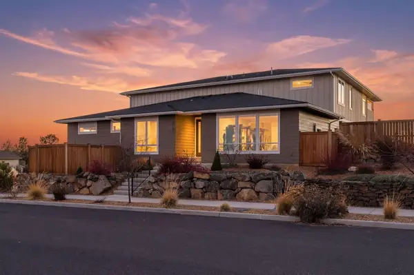 3781 SW 43rd Street, Redmond, OR 97756