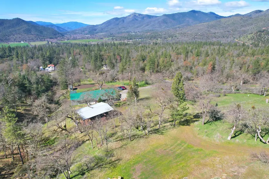 401 Tumbleweed Drive, Jacksonville, OR 97530 - #2