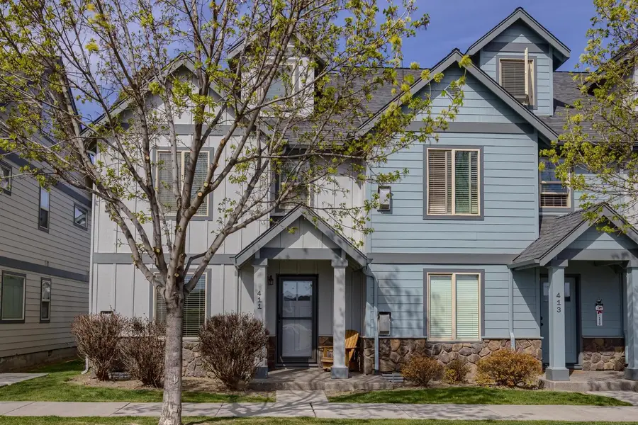 411 NW 25th Street, Redmond, OR 97756 - #2