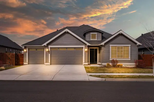 887 NE Hudspeth Circle, Prineville, OR 97754