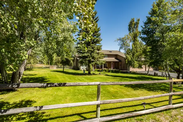 22030 Stormy Lane, Bend, OR 97701