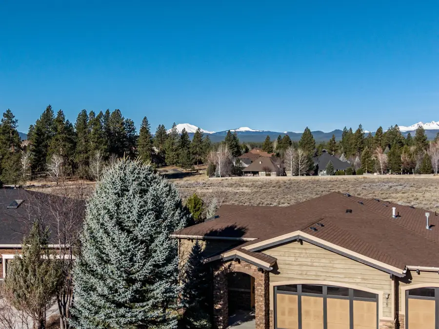 19503 Spencers Crossing Lane, Bend, OR 97702 - #2