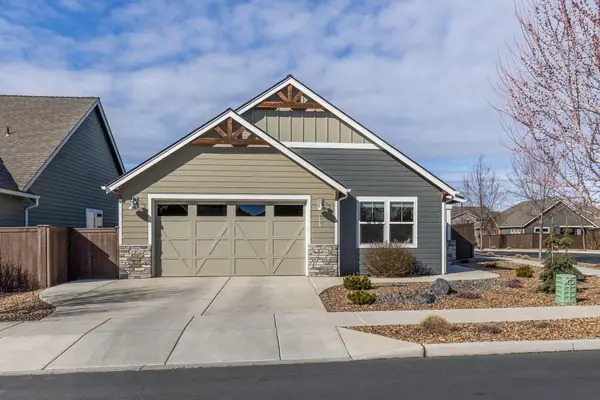 4201 SW 42nd Street, Redmond, OR 97756