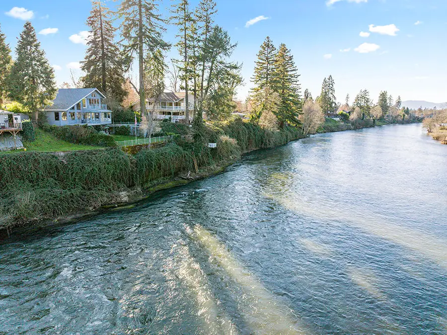 1352 E Park Street, Grants Pass, OR 97527 - #2