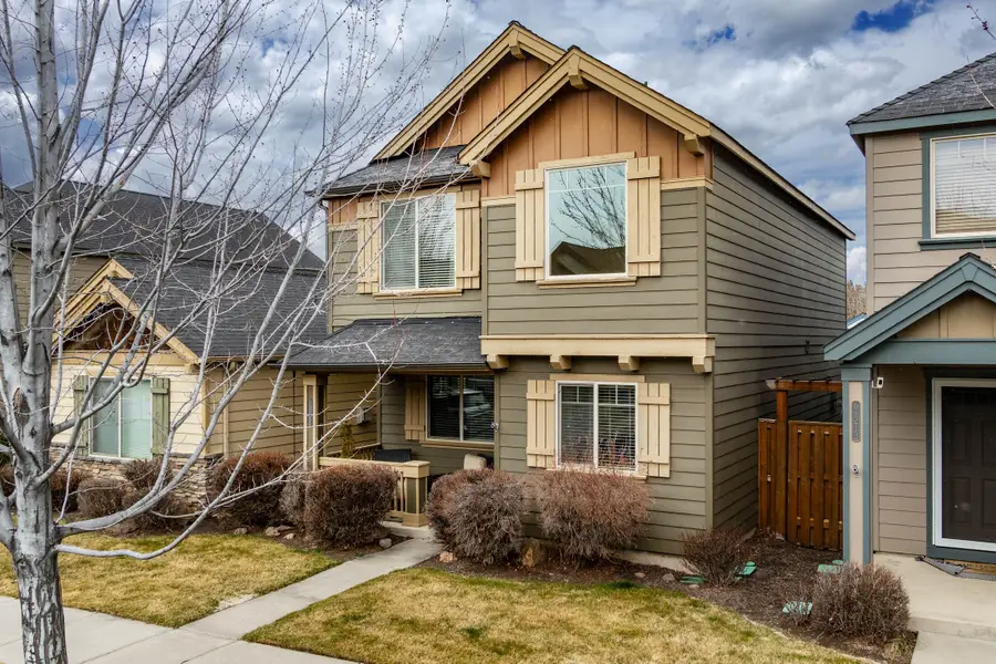 61209 Dayspring Drive, Bend, OR 97702 - #2