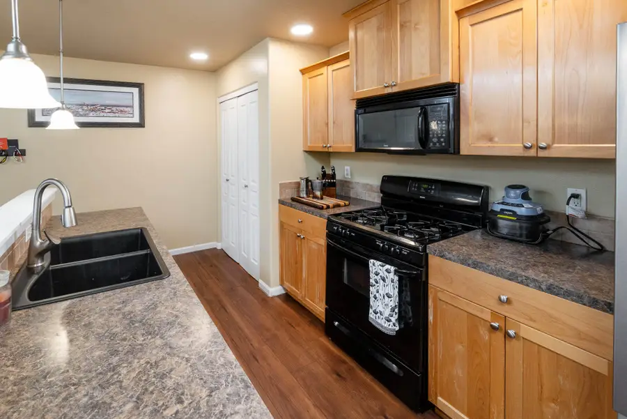 61209 Dayspring Drive, Bend, OR 97702 - #3