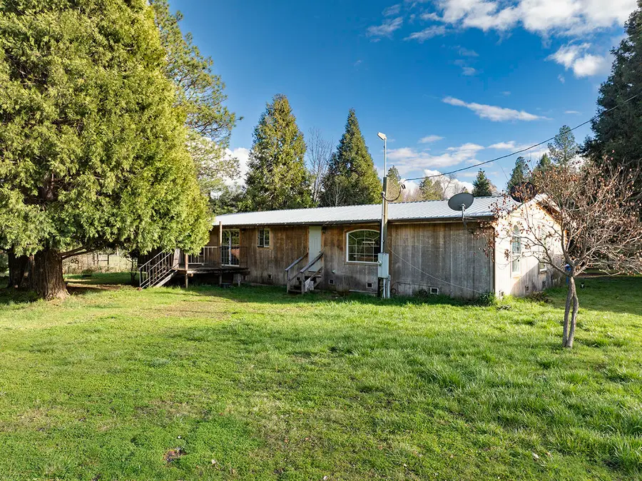 1392 Cedar Flat Road, Williams, OR 97544 - #2
