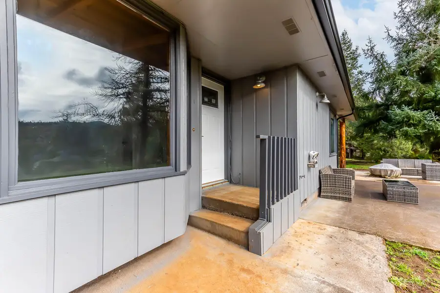 48187 Mcfarland Road, Oakridge, OR 97463 - #3