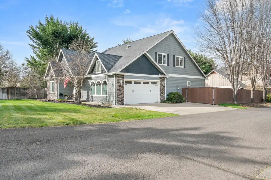 113 Skyler Lane, Phoenix, OR 97535 - #2
