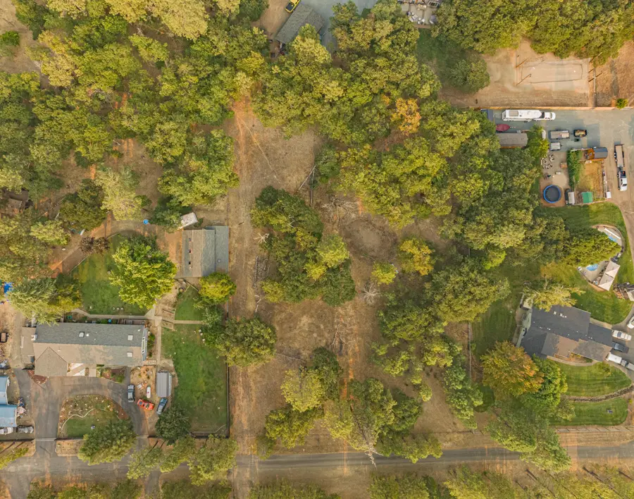 323 Eric Way, Grants Pass, OR 97526 - #2