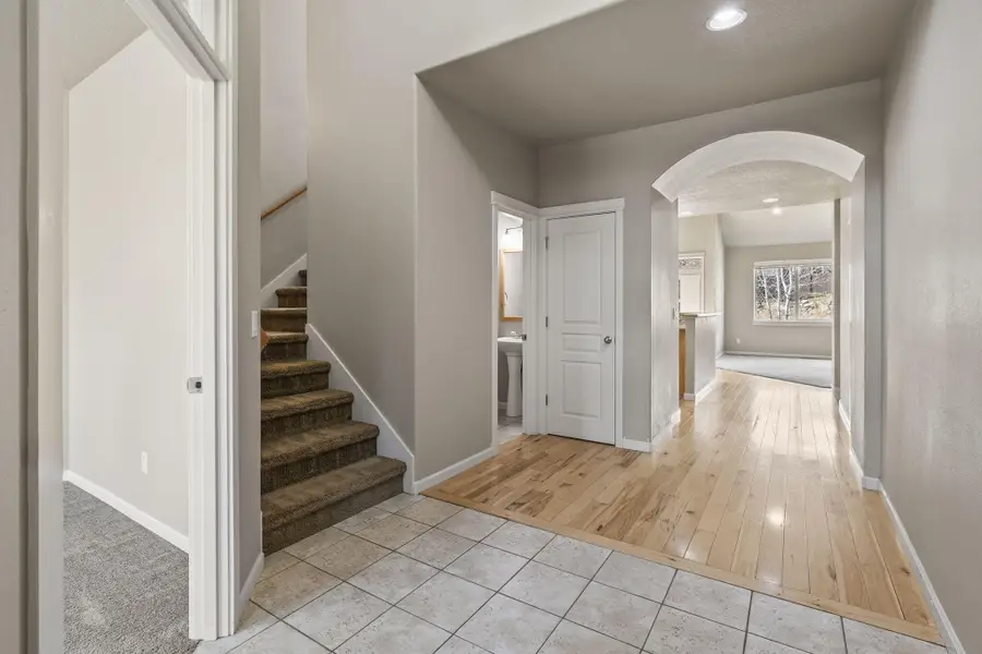 537 NW 28th Street, Redmond, OR 97756 - #2