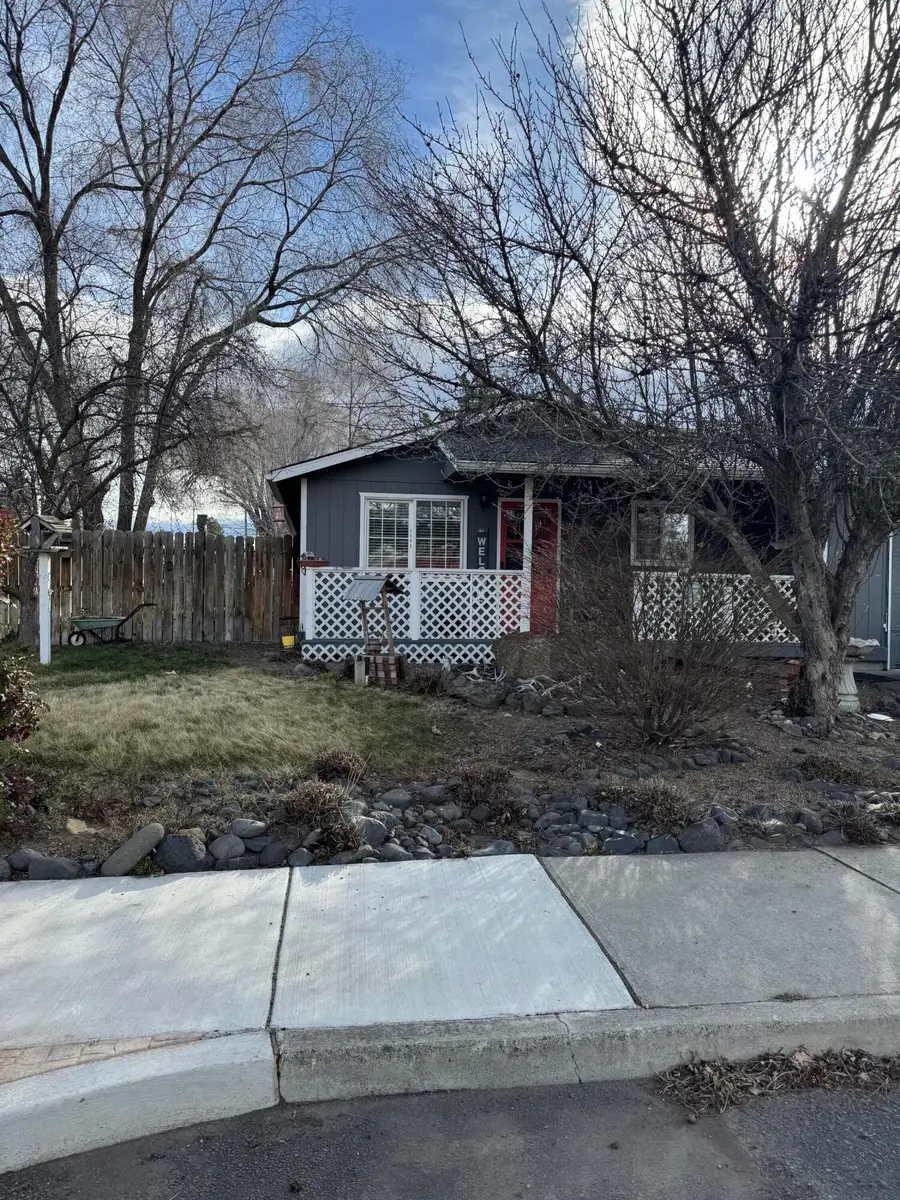 517 SW Marshall Street, Madras, OR 97741 - #2
