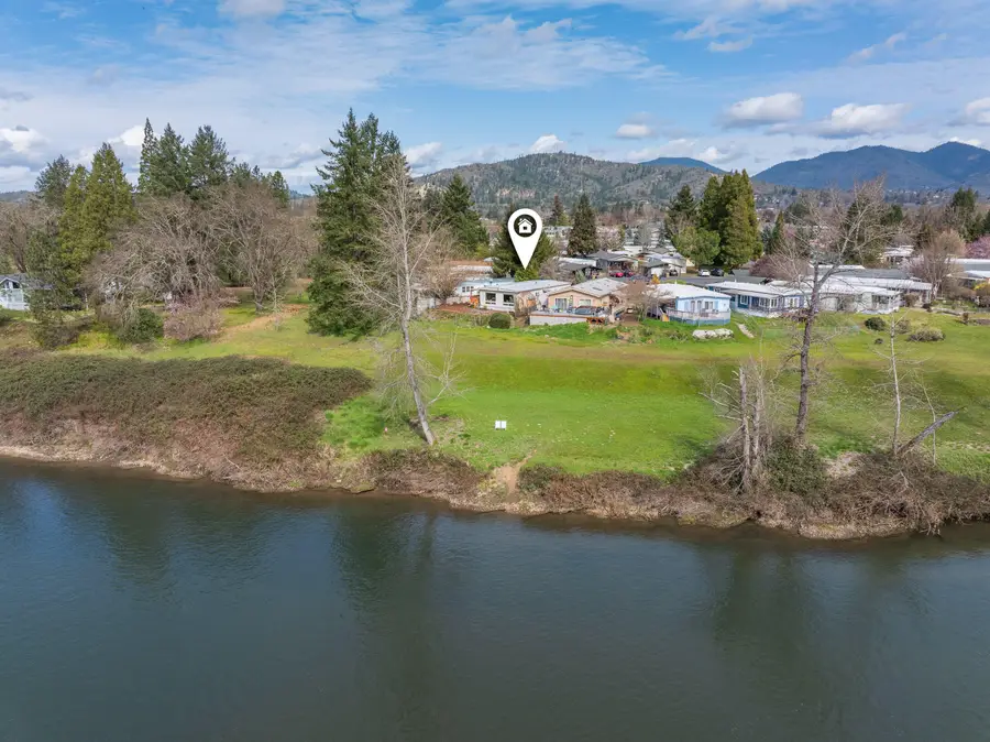 608 Woodlawn Circle, Grants Pass, OR 97526 - #2