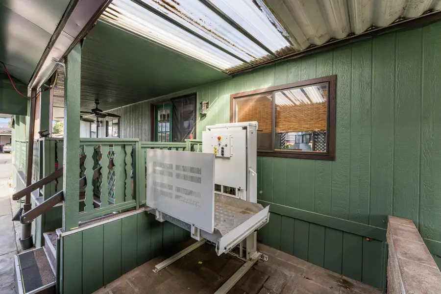 724 Tawn Cheree, Medford, OR 97501 - #3