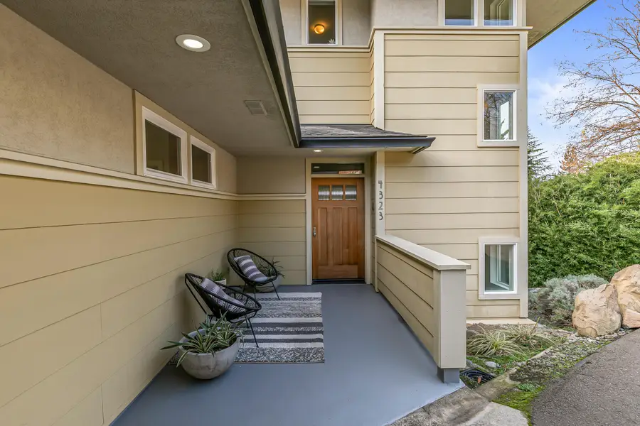 4323 Murryhill Terrace, Medford, OR 97504 - #3