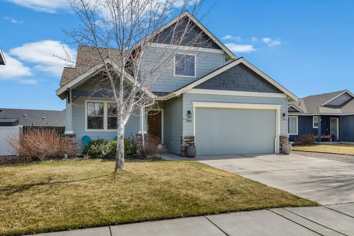 964 SW 25th Lane, Redmond, OR 97756 - #1