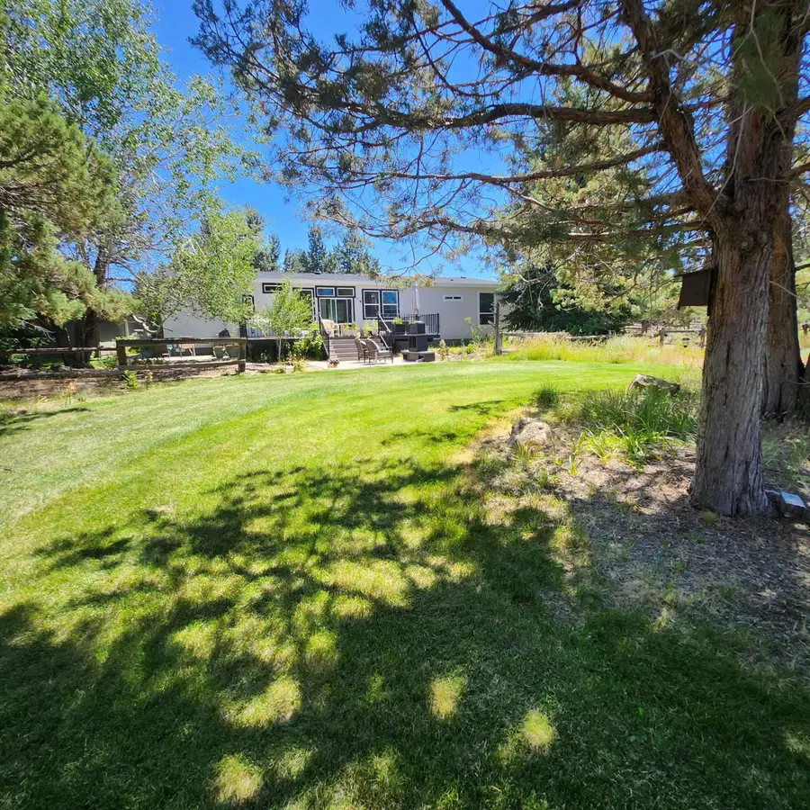 69592 Lake Drive, Sisters, OR 97759 - #3
