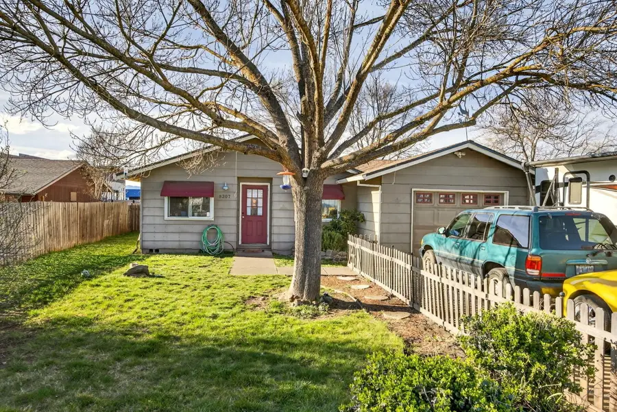 8207 Division Road, White City, OR 97503 - #3