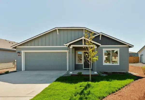 4124 SW Pumice Avenue #75, Redmond, OR 97756