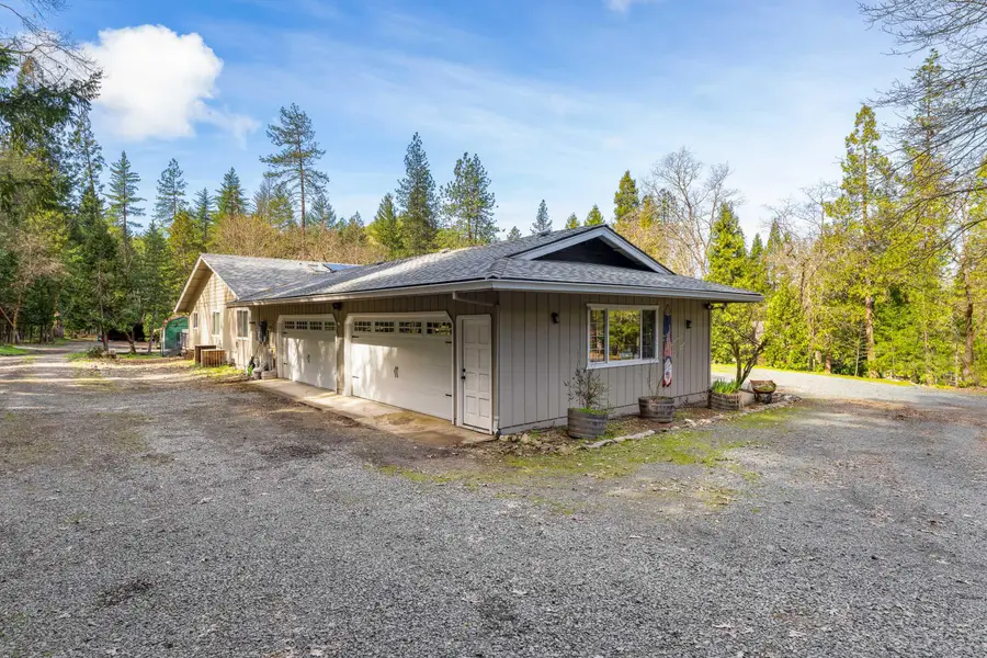 287 Surrey Drive, Grants Pass, OR 97526 - #2