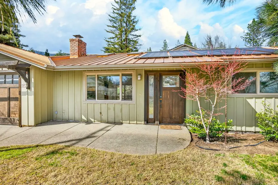 325 Taylor Street, Ashland, OR 97520 - #2