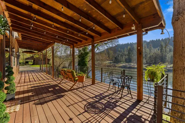 4941 Riverbanks Road, Grants Pass, OR 97527