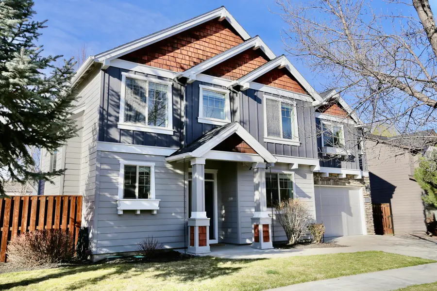 2773 NW Greenwood Avenue, Redmond, OR 97756 - #2