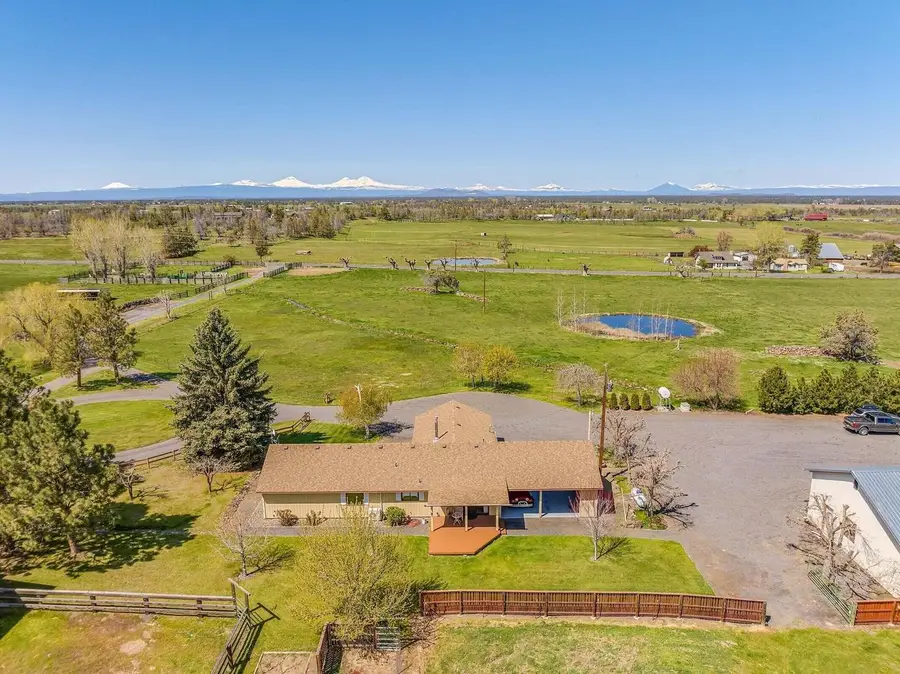 4088 SW Minson Road, Powell Butte, OR 97753 - #3