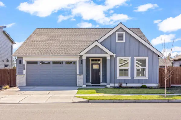 4065 SW 47th Street, Redmond, OR 97756