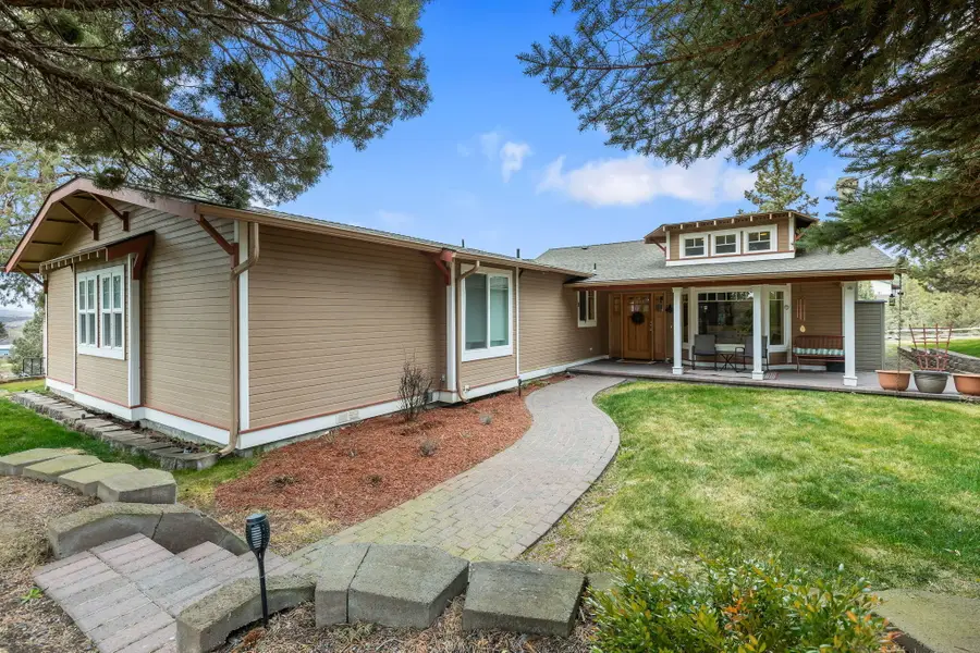 1042 NE Upper Drive, Madras, OR 97741 - #2