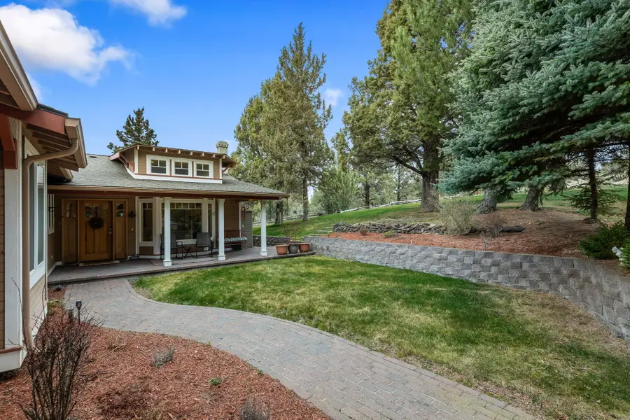 1042 NE Upper Drive, Madras, OR 97741 - #3