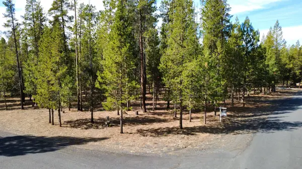 15111 River Loop Drive W, Bend, OR 97707
