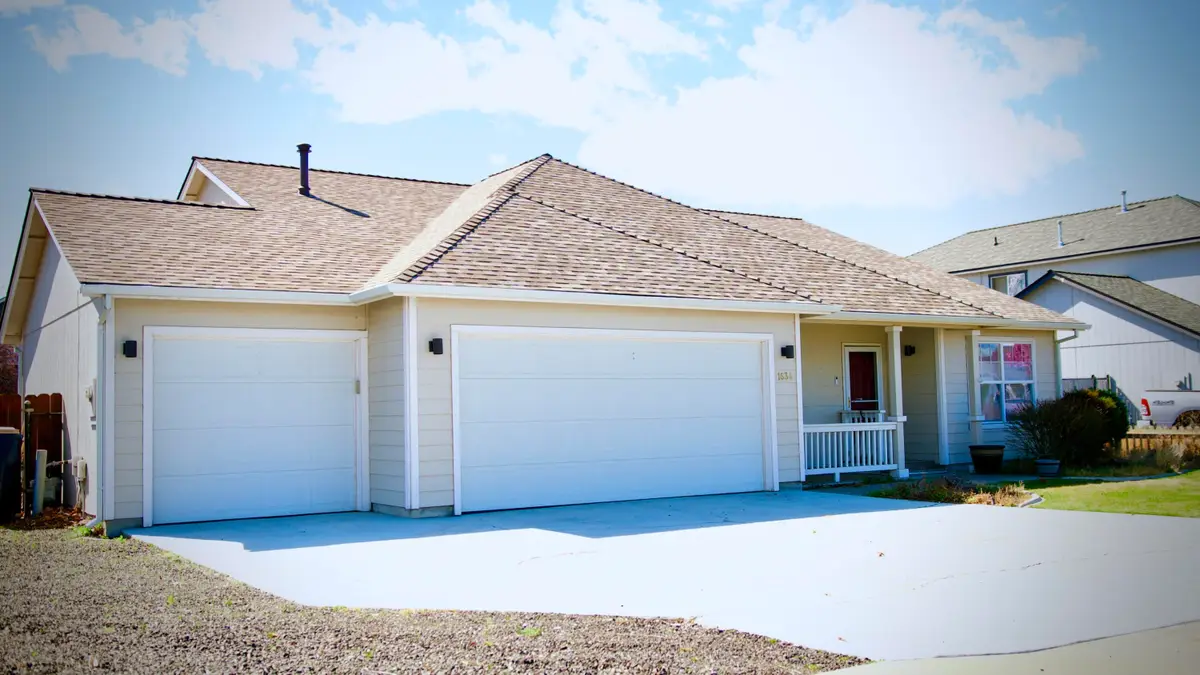 1634 NW Teak Avenue, Redmond, OR 97756 - #1