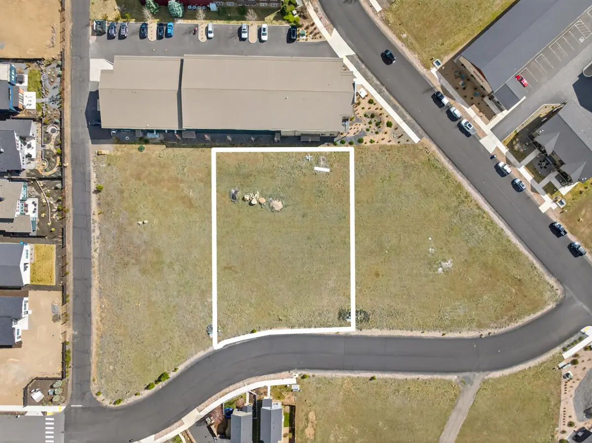 1052 N Jantzen Lane #Lot 7, Sisters, OR 97759 - #1